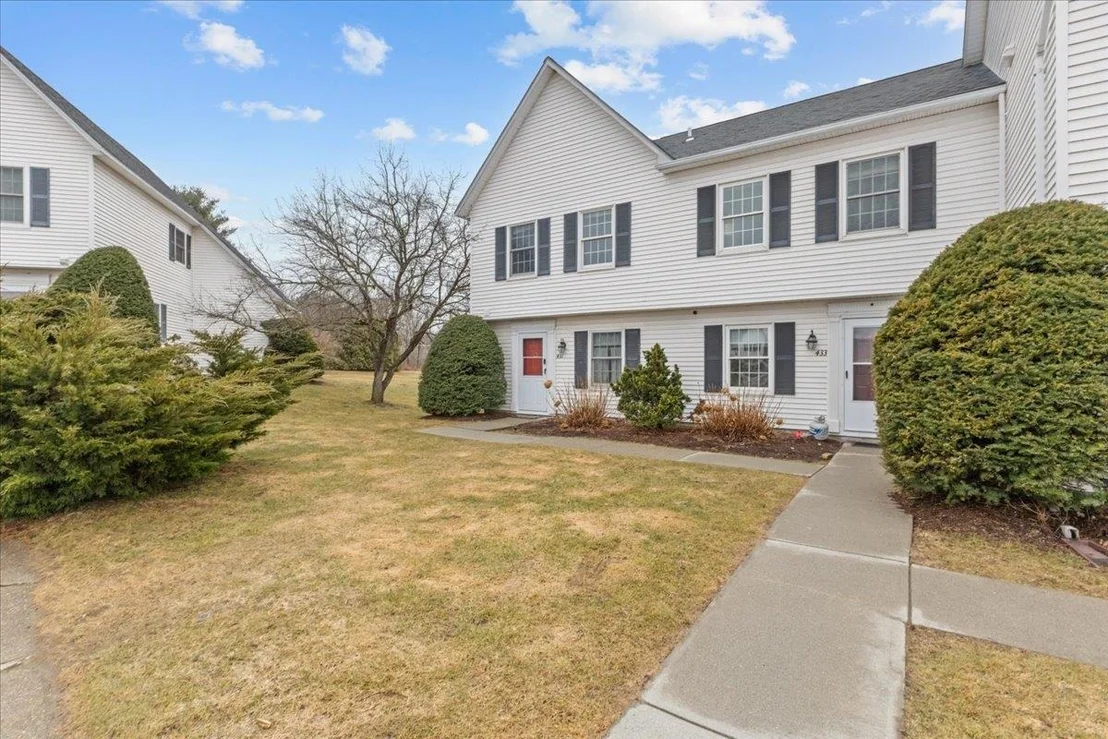 Photo of 433 Westview