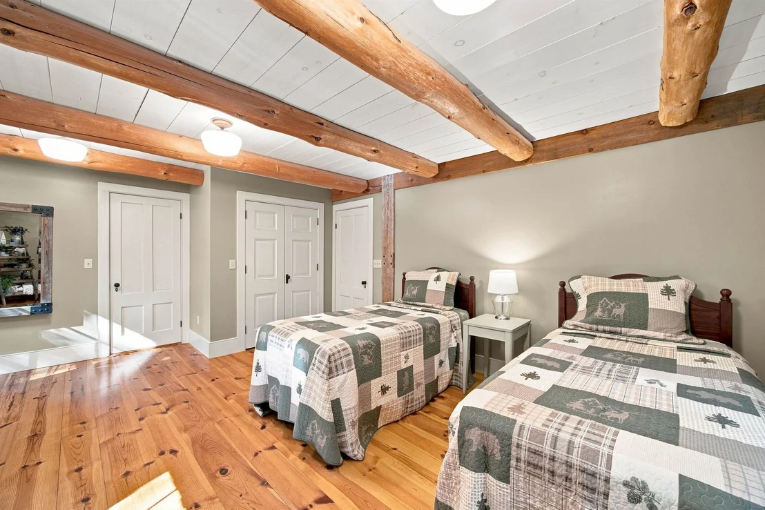 Photo of 369 Stoddard
