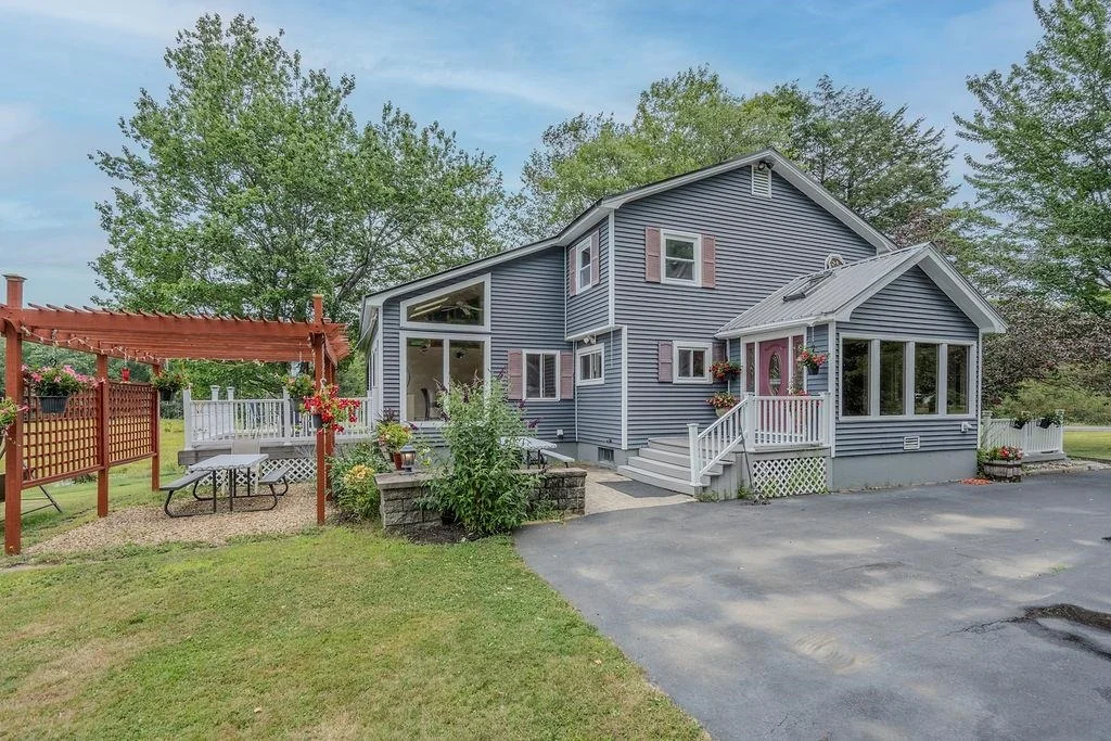 Photo of 140 Mountain View