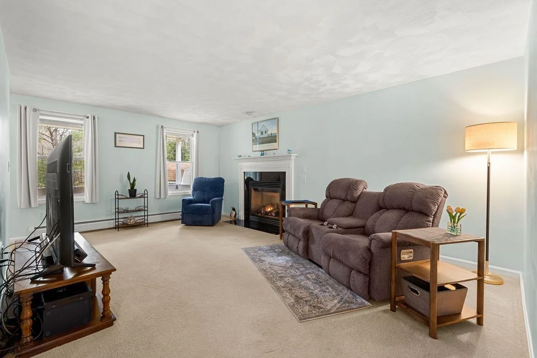 Photo of 496 Loudon