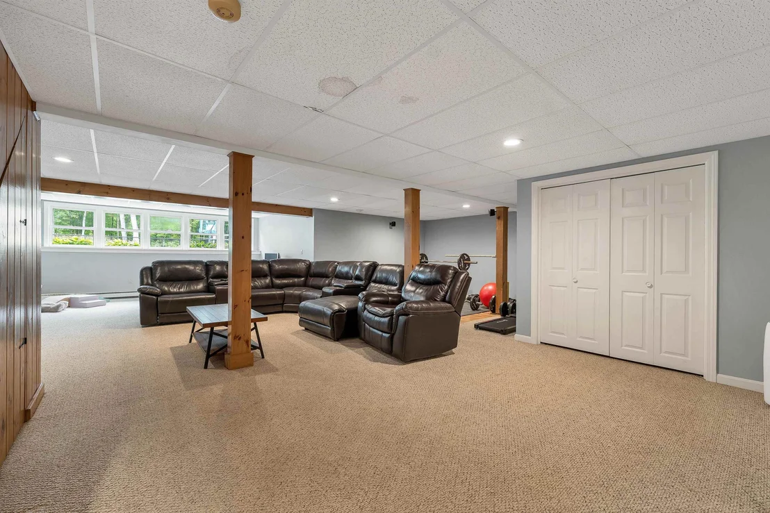 Photo of 27 Oakmont