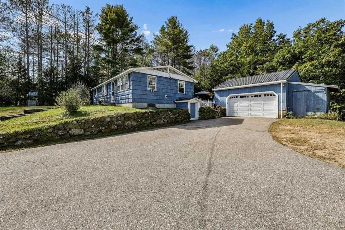 Photo of 246 Hill