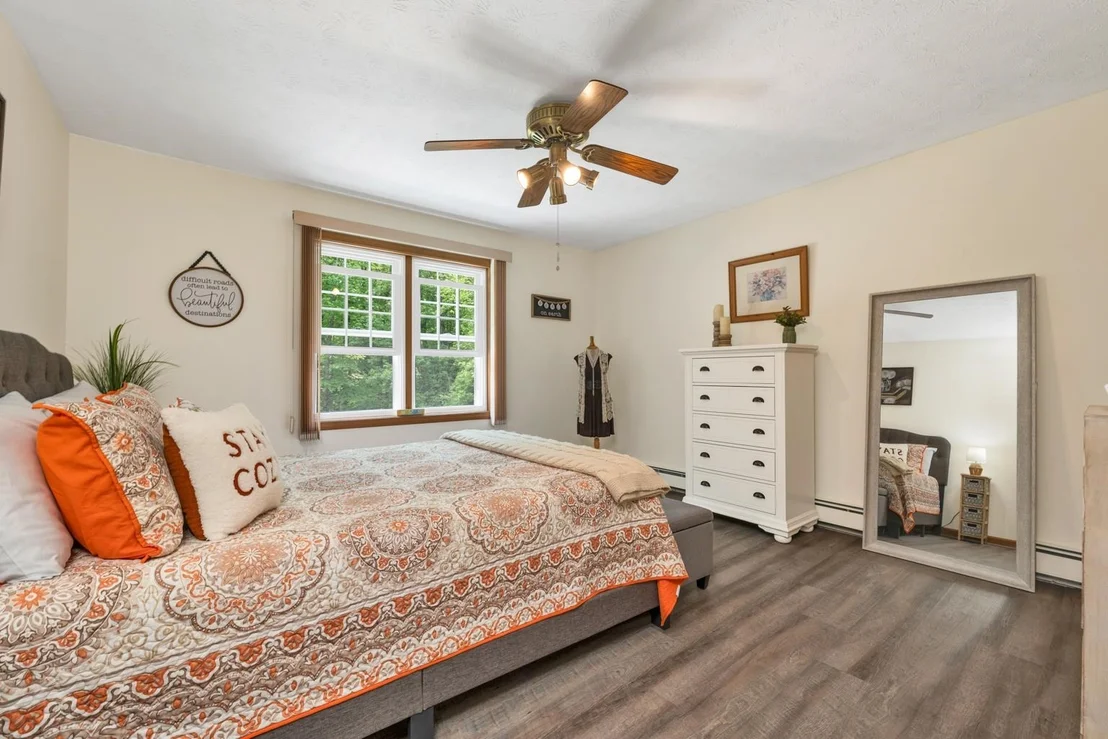 Photo of 52 Meadow