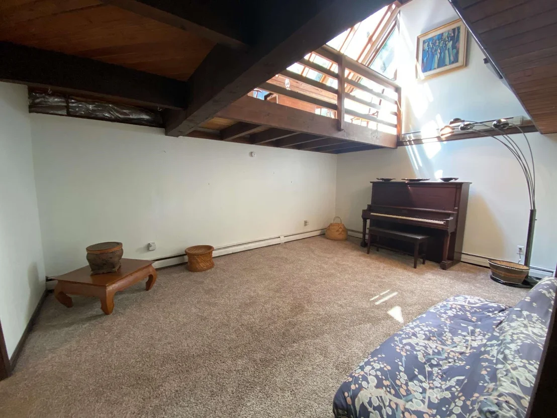 Photo of 126 Hall