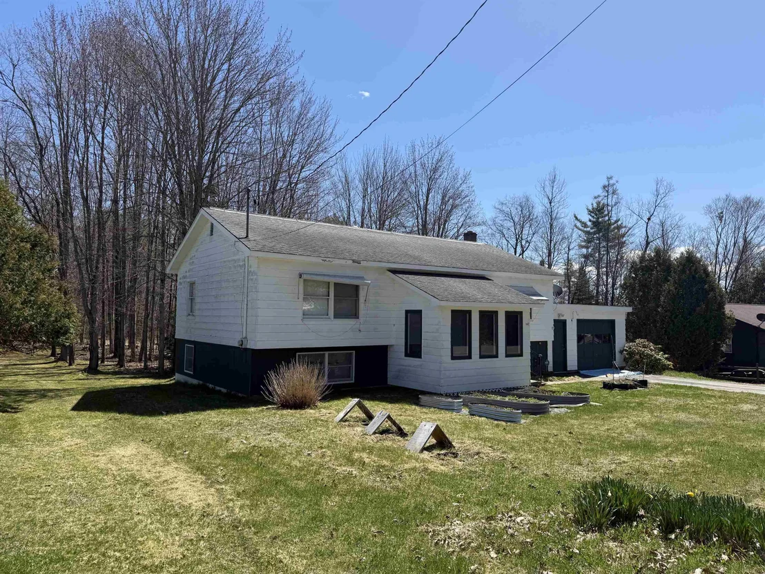 Photo of 147 South Lunenburg