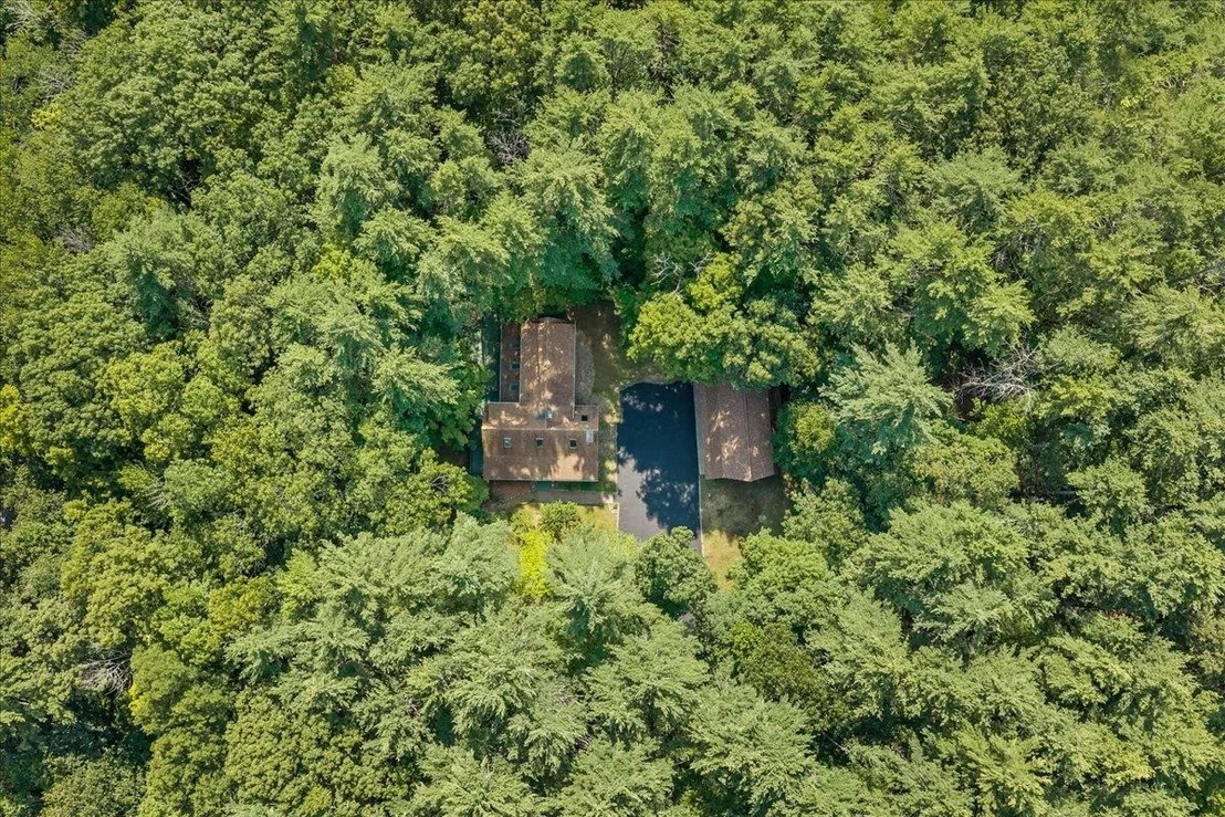 Photo of 34 Edwards Mill