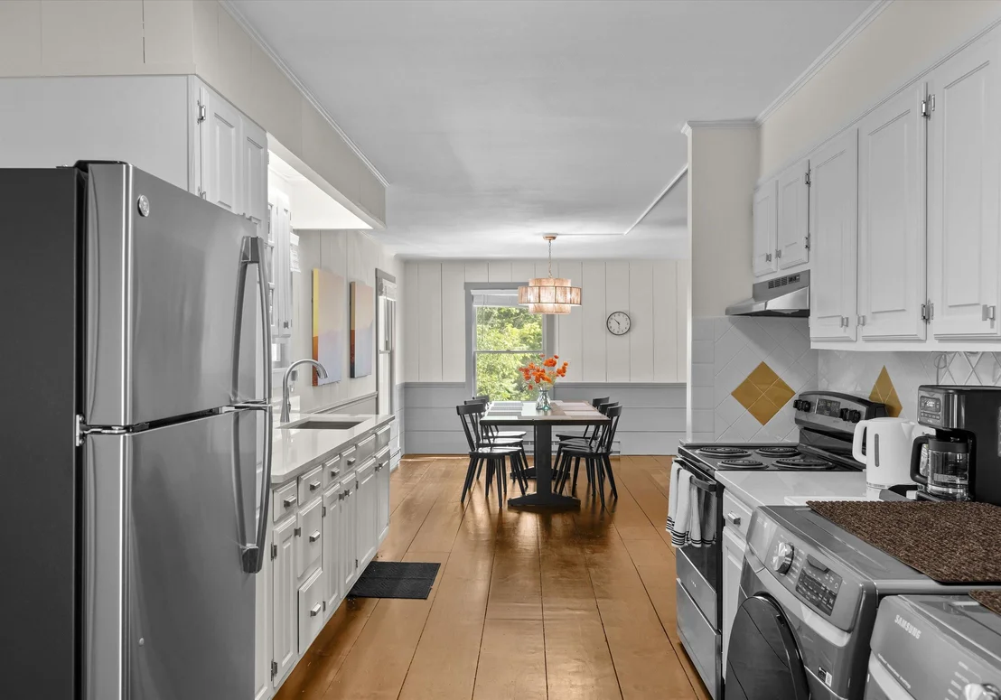 Photo of 470 Maple