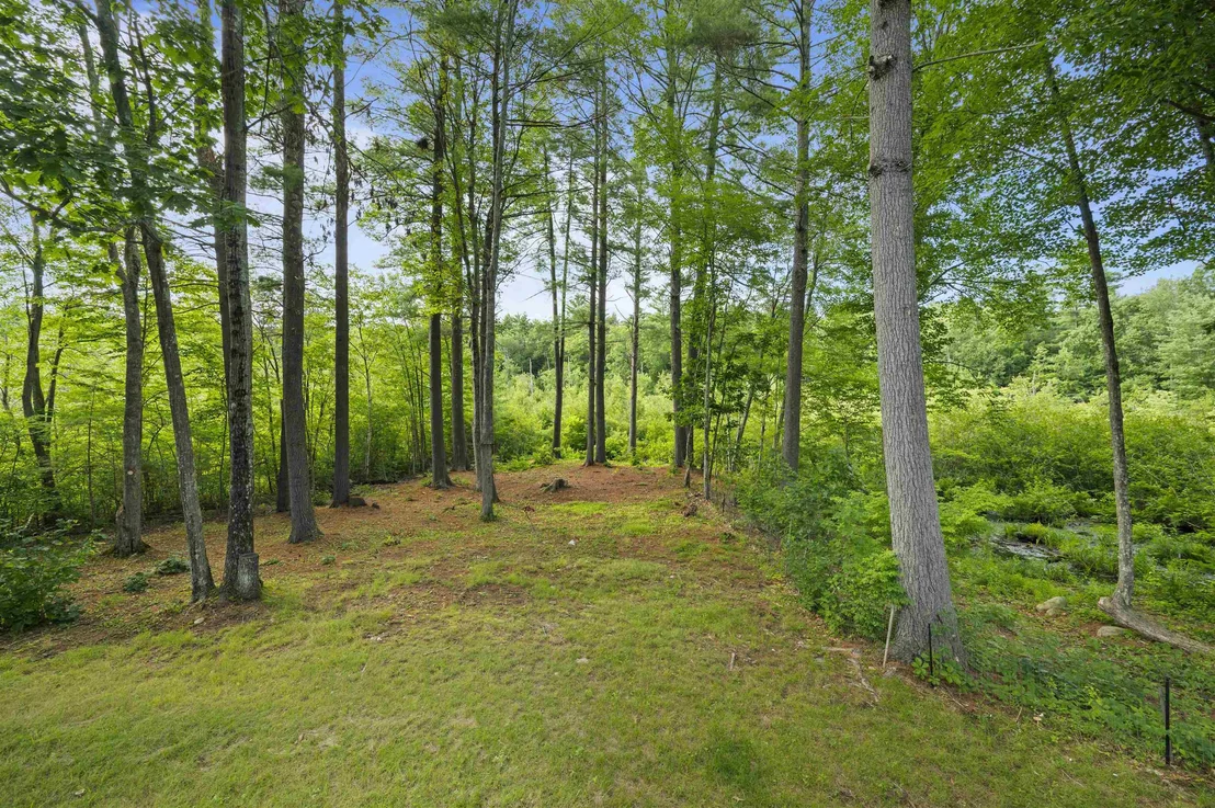 Photo of 2 Bayou