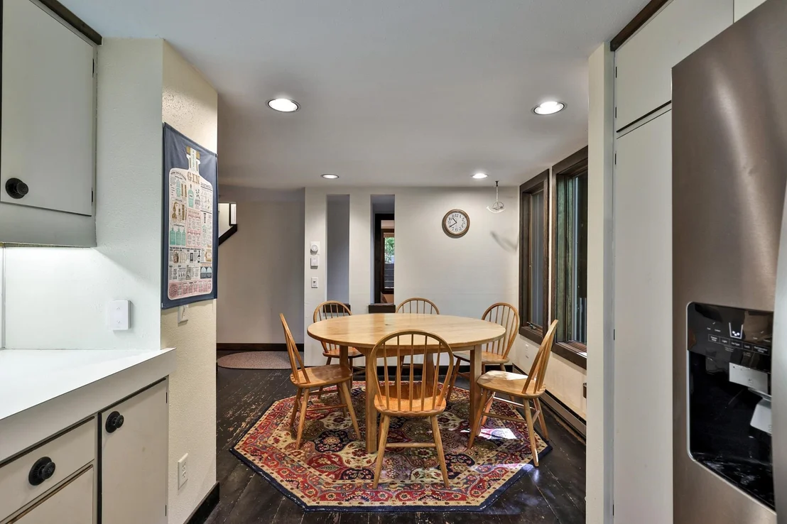 Photo of 212 Falcon Loop East
