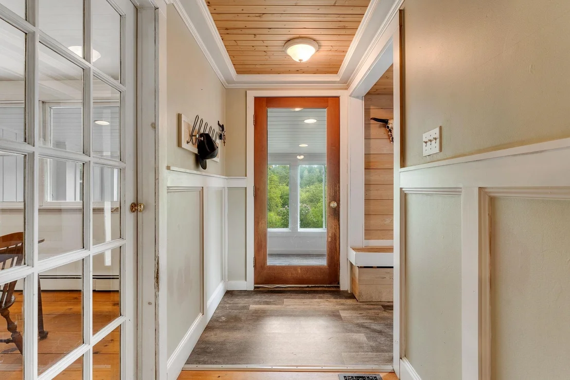 Photo of 387 Foote Brook
