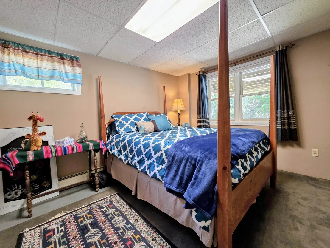 Photo of 255 Gray