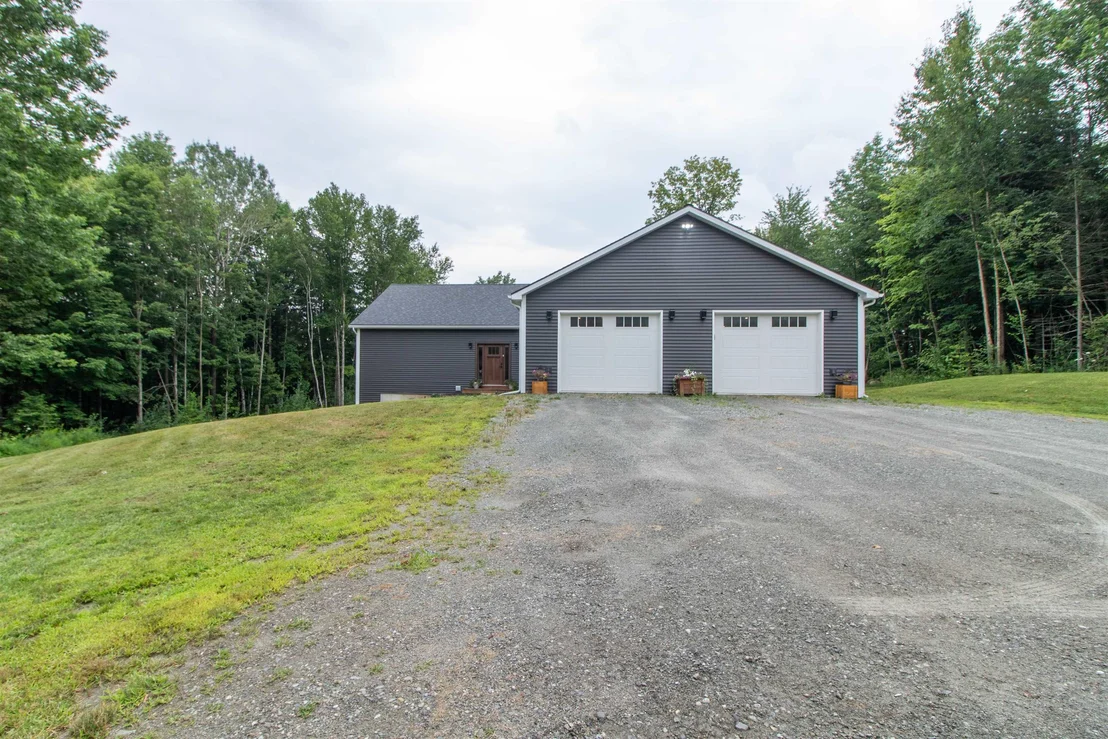 Photo of 559 Spencer Hill