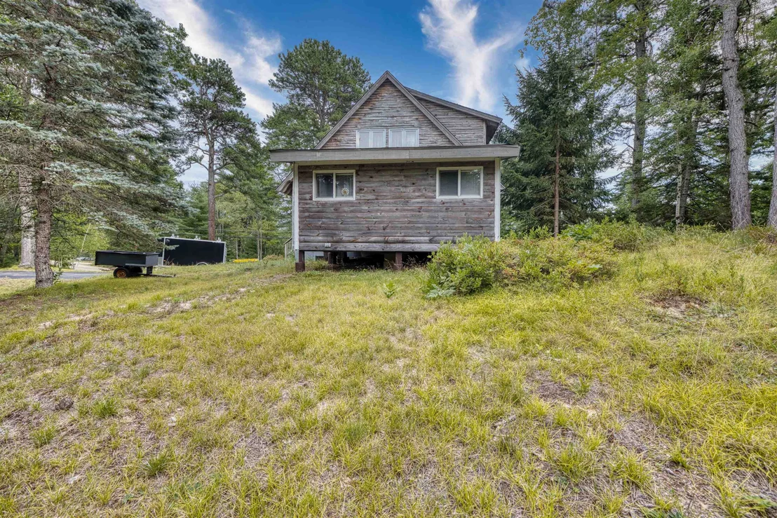 Photo of 463 Huckins