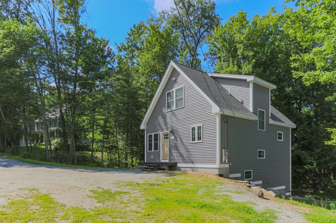 Photo of 325 Mccurdy