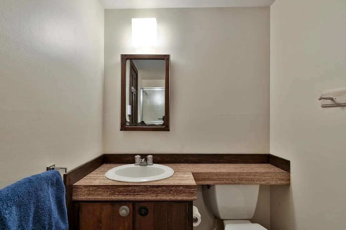 Photo of 212 Falcon Loop East