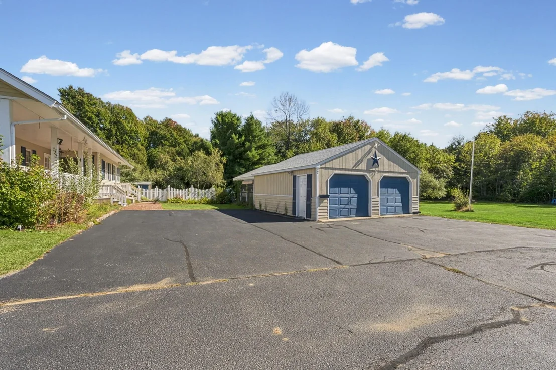 Photo of 3 Stackpole