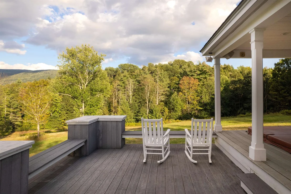 Photo of 3259 West Hill