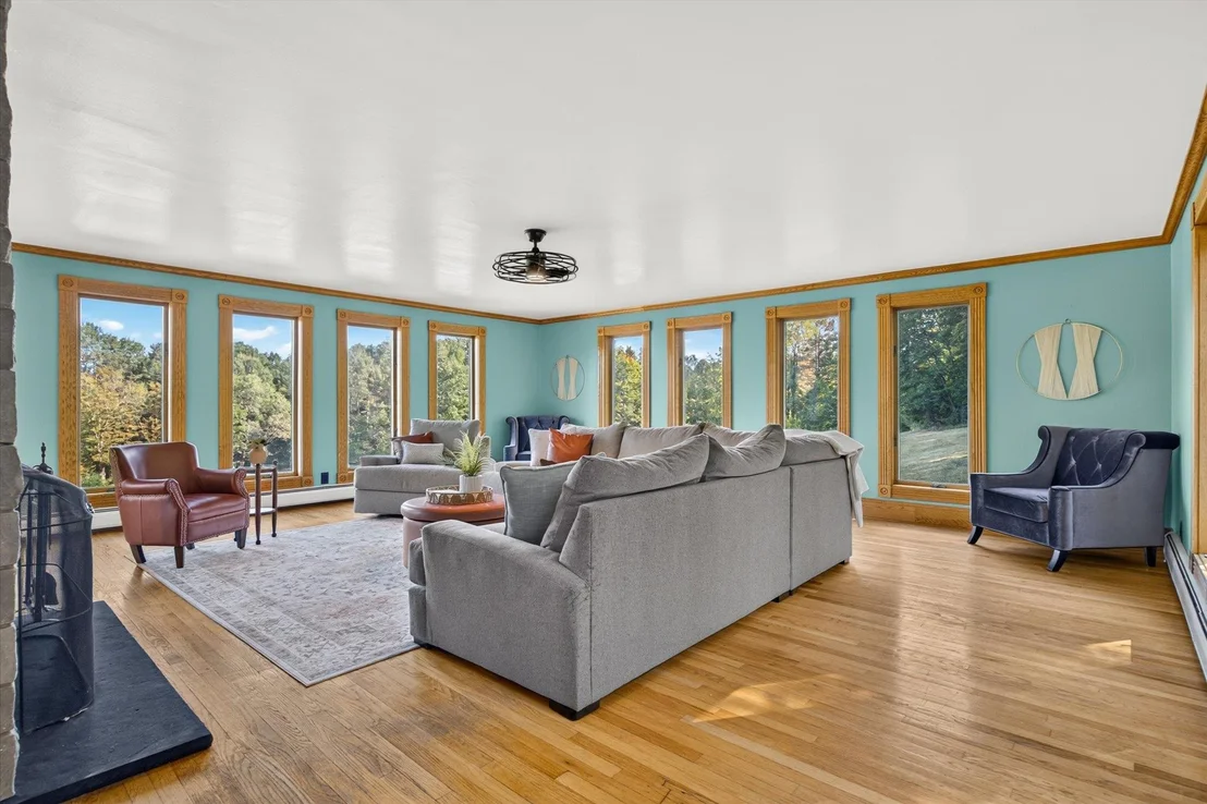 Photo of 661 Wright Orchard