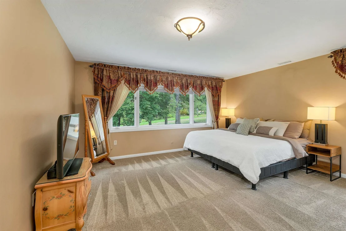 Photo of 78 Warner Hill