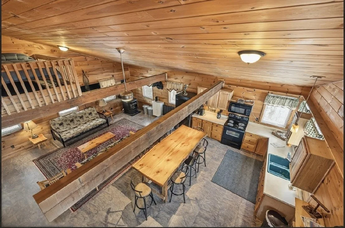 Photo of 2142 Halls Stream
