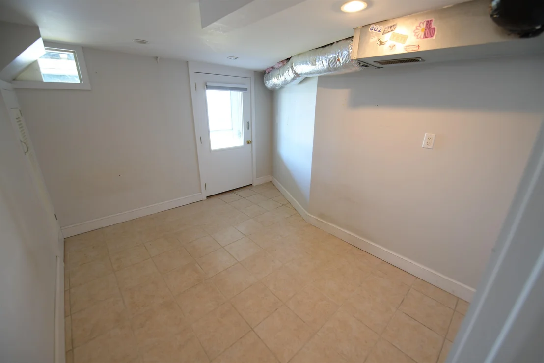 Photo of 208 White Cap