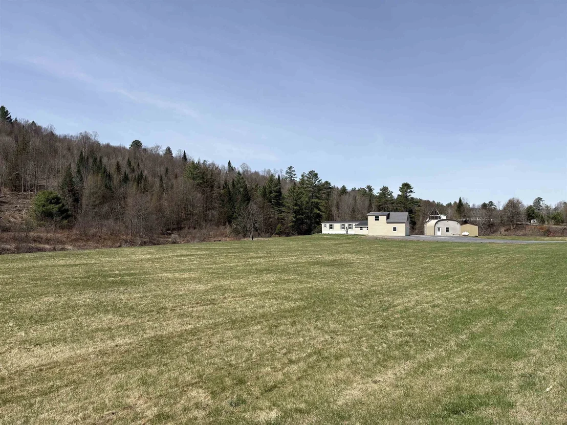 Photo of 699 Route 122