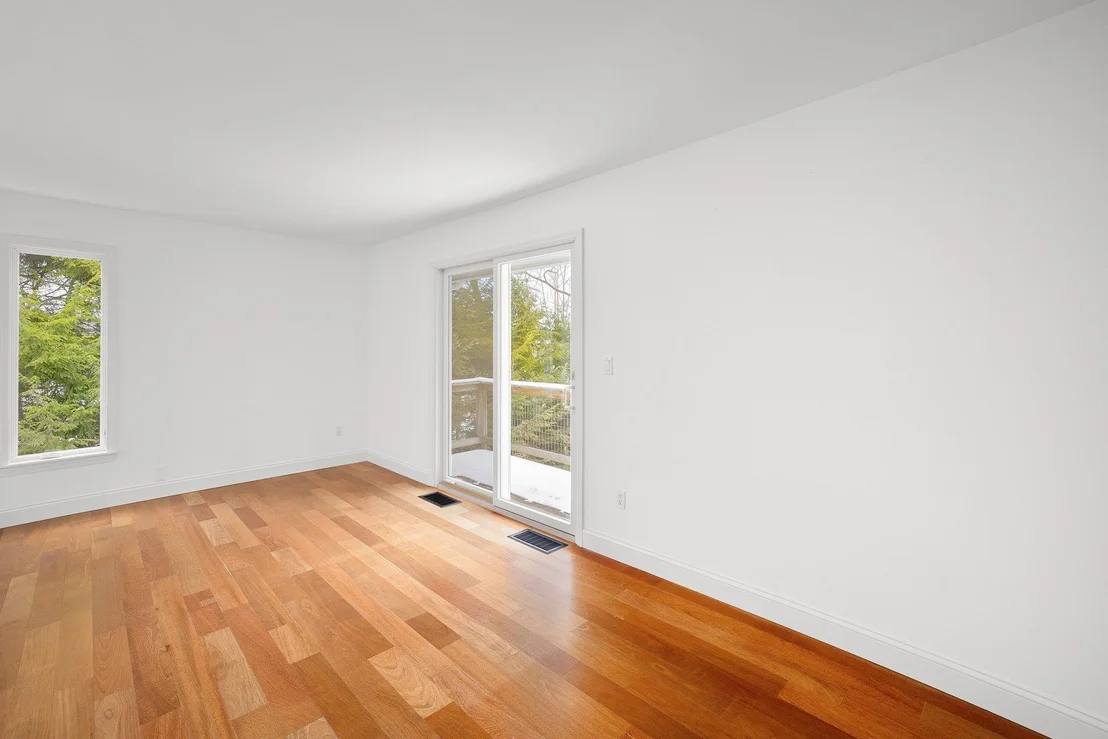Photo of 4210 Harbor