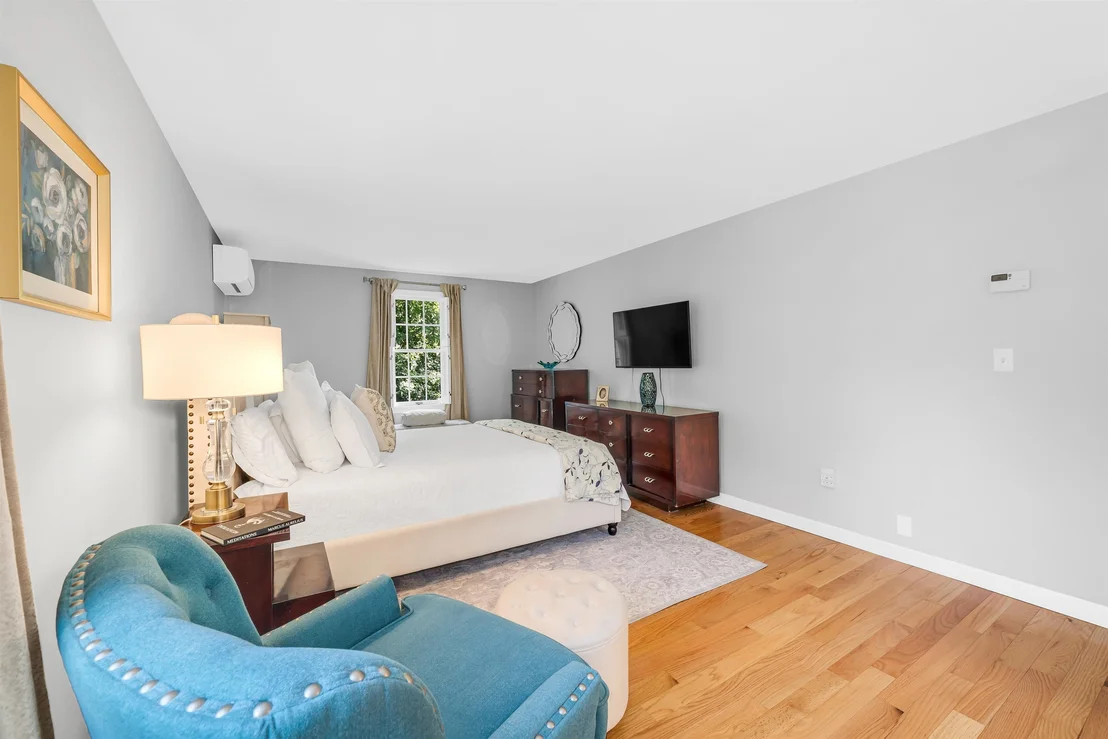 Photo of 49 Hampton Falls