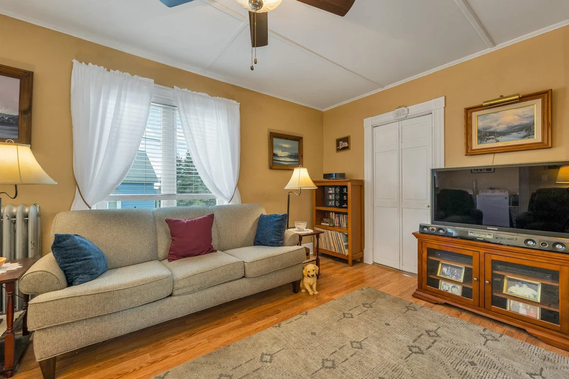 Photo of 101 Pine