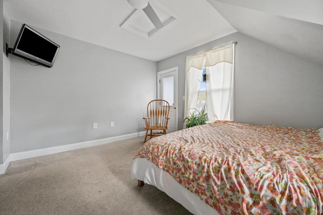 Photo of 193 Willow