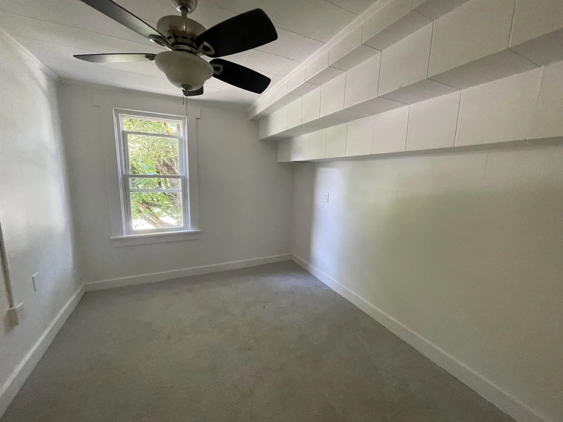Photo of 32 Pleasant