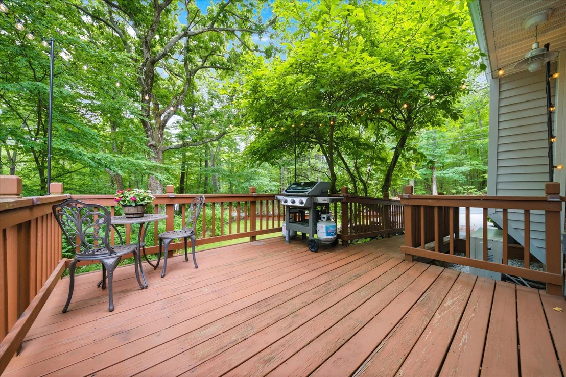 Photo of 107 Hackett Hill