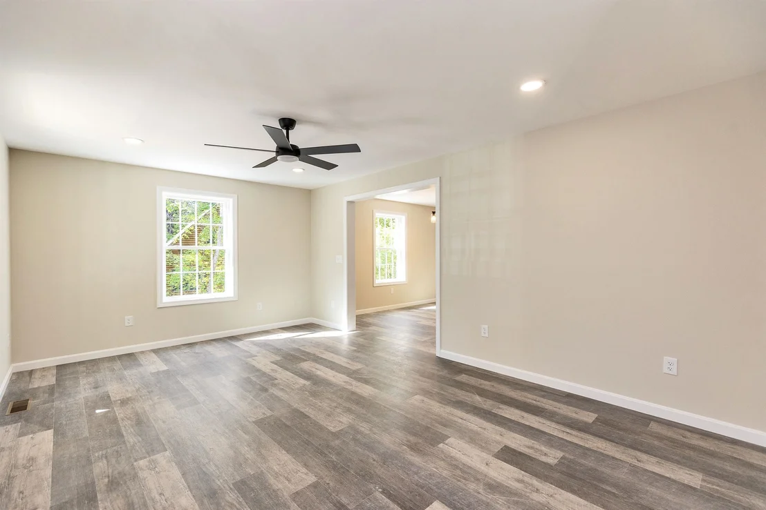 Photo of 32 Deerpoint