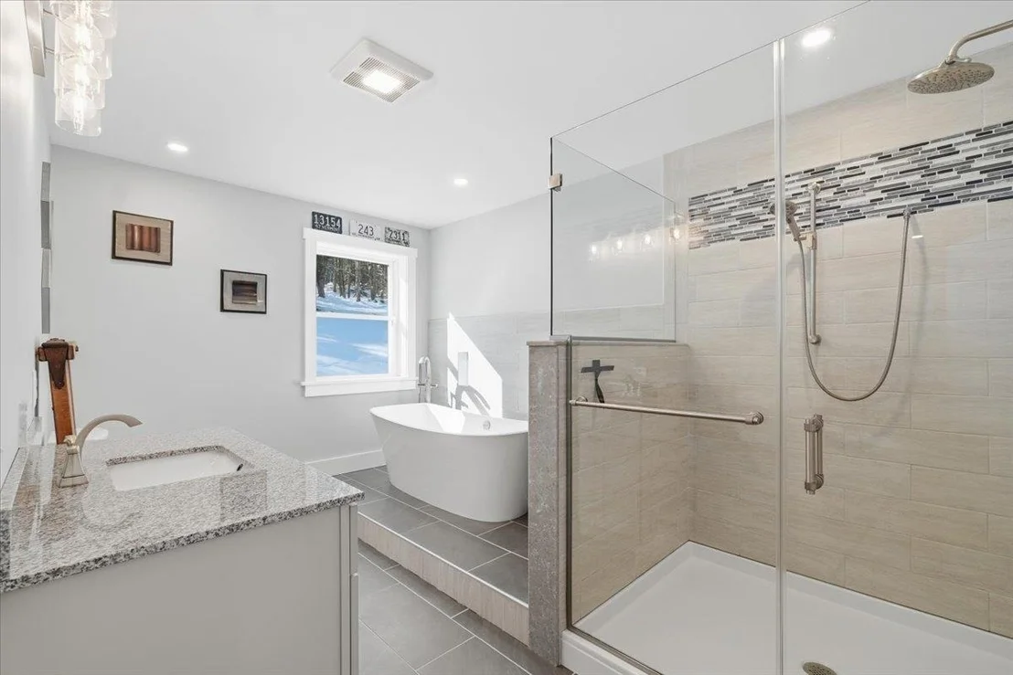 Photo of 1074 Williamson