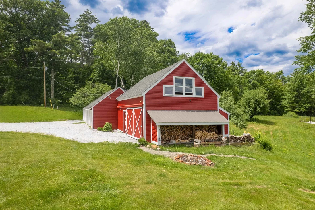Photo of 3259 West Hill