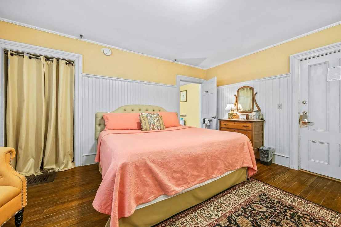 Photo of 12 Thorn Hill