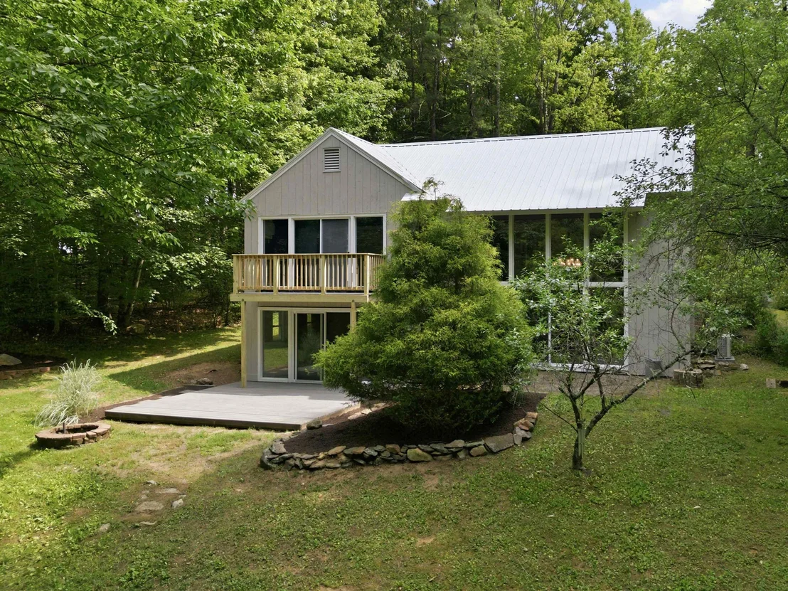 Photo of 135 Lower Straw