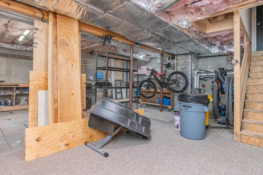 Photo of 325 Mccurdy