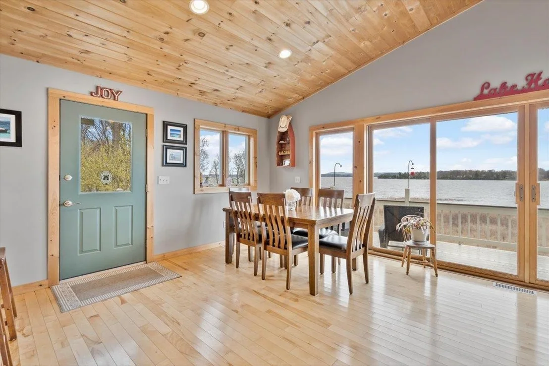 Photo of 68 Whitecap