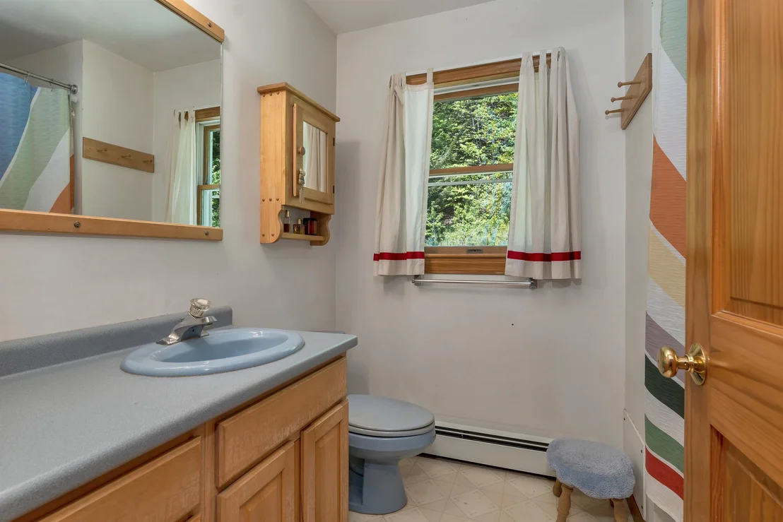 Photo of 1350 Barker