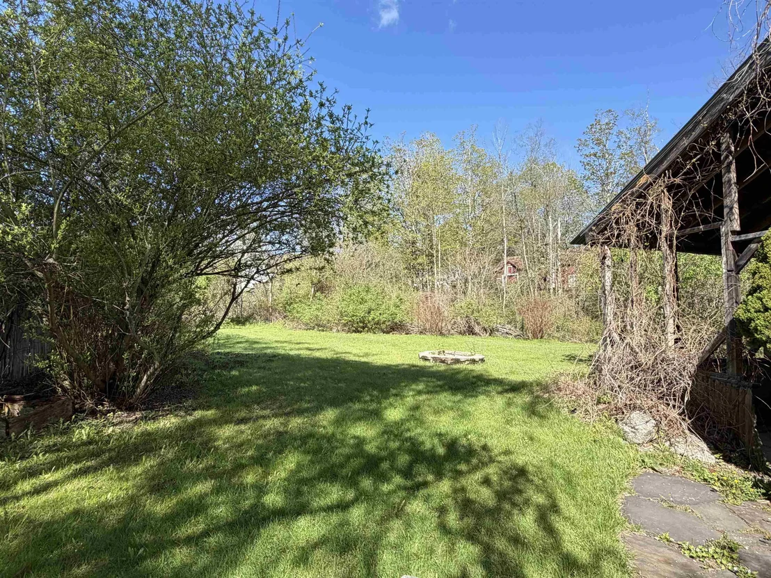 Photo of 397 River