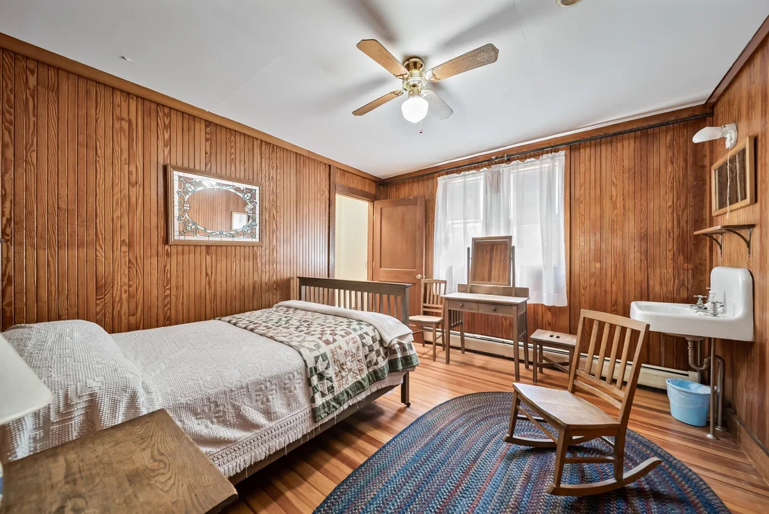 Photo of 28 Pine Colony