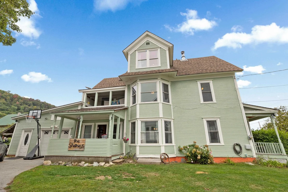 Photo of 83 Spring