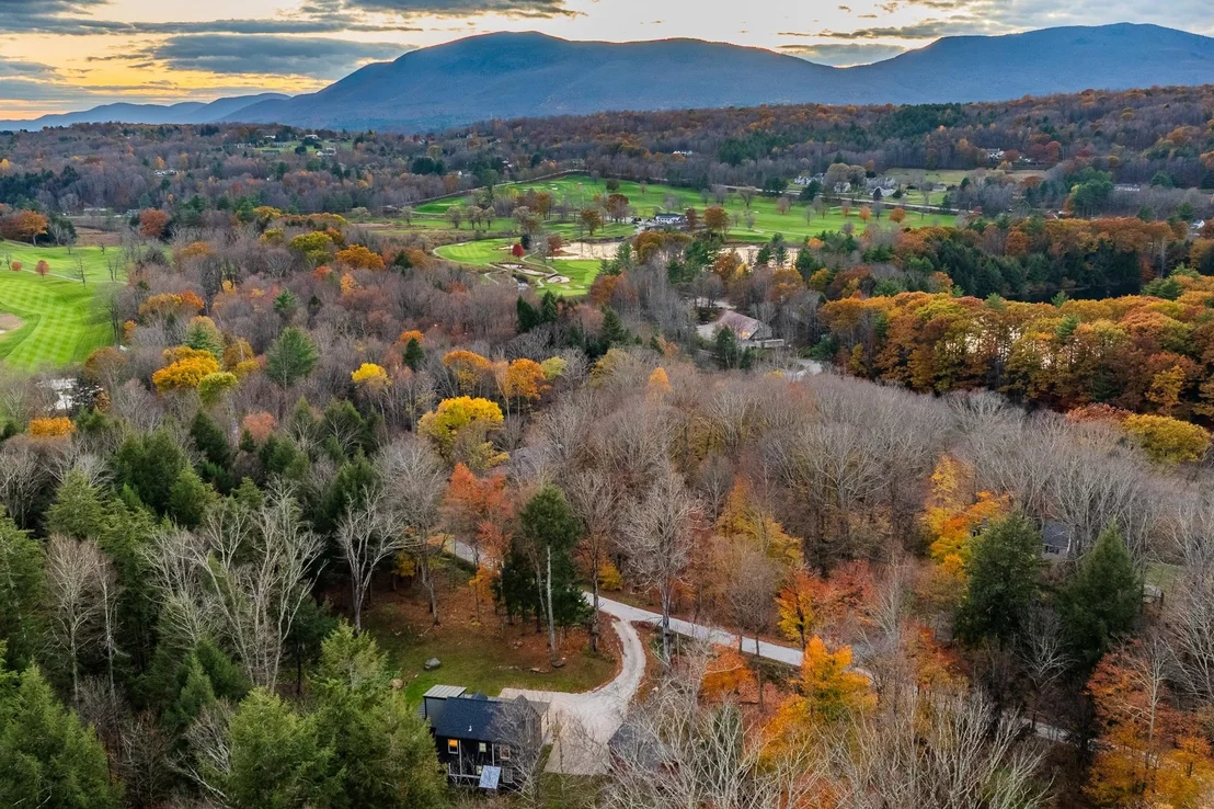 Photo of 550 Finbars Forest