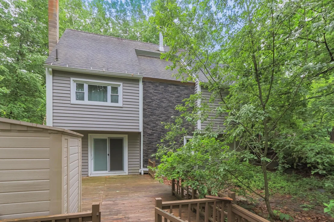 Photo of 20 Redfield
