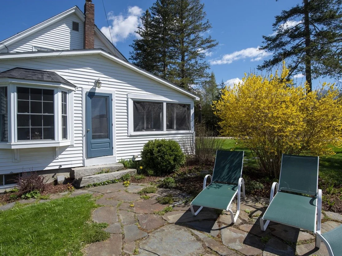 Photo of 4614 Brook