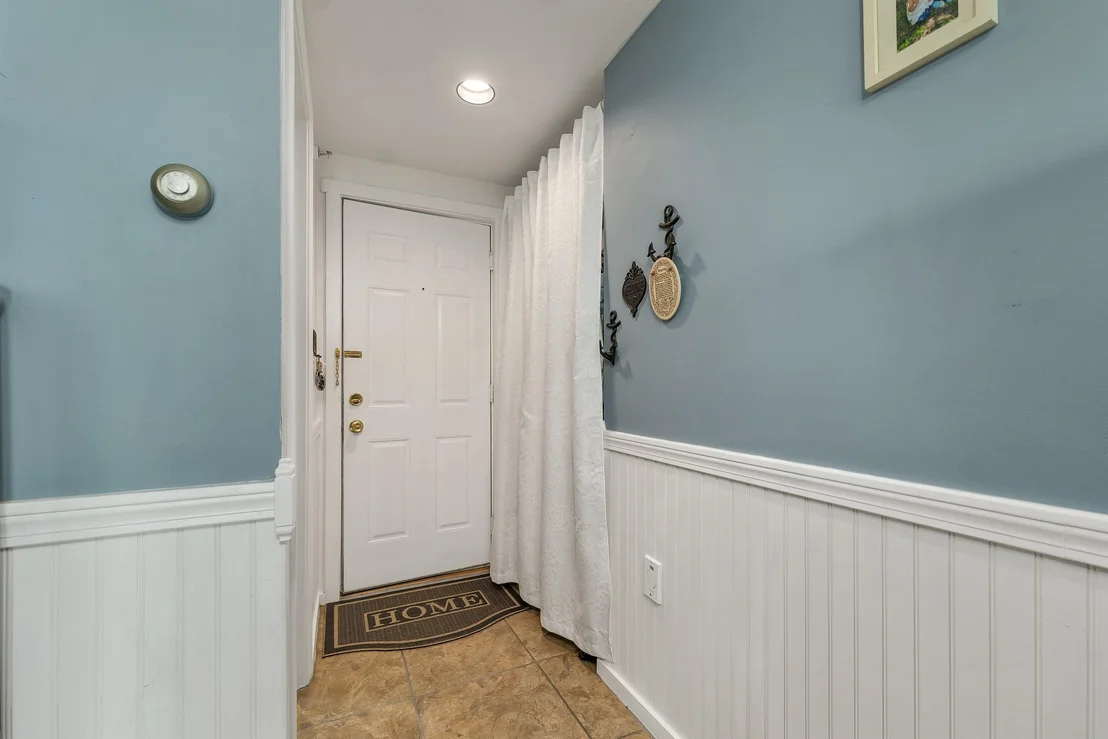 Photo of Unit 1E at 415 Ocean