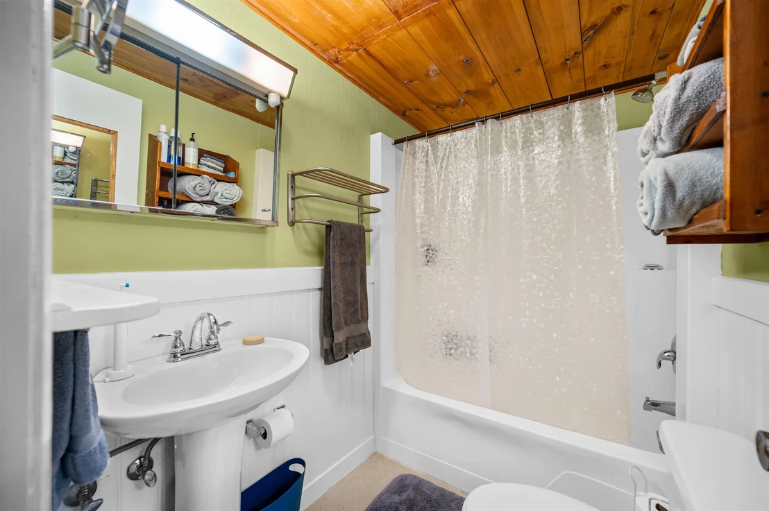 Photo of 155 Thacher