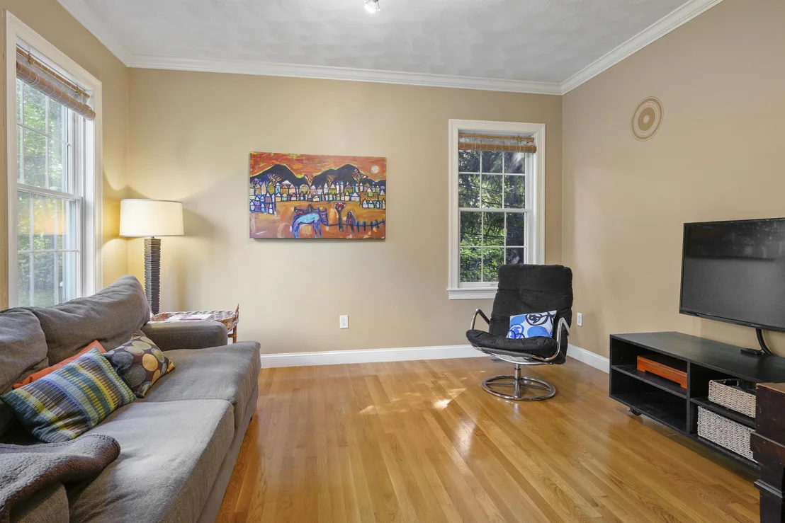 Photo of 221 Piscassic