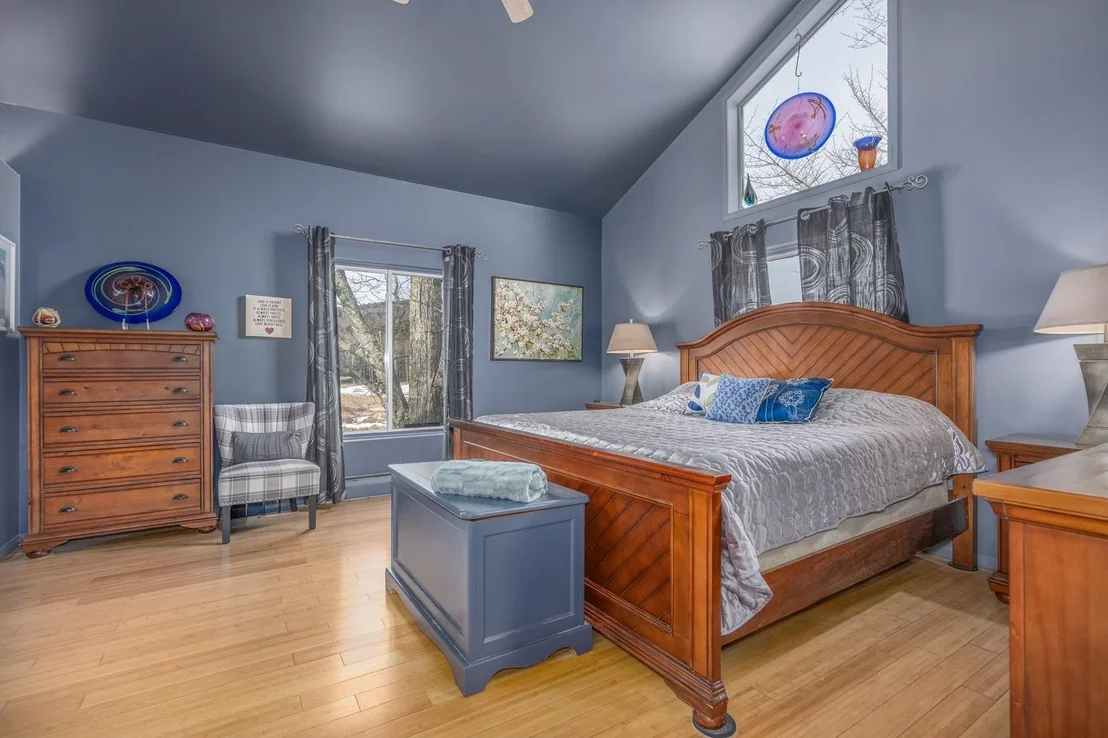 Photo of 140 Mountain View